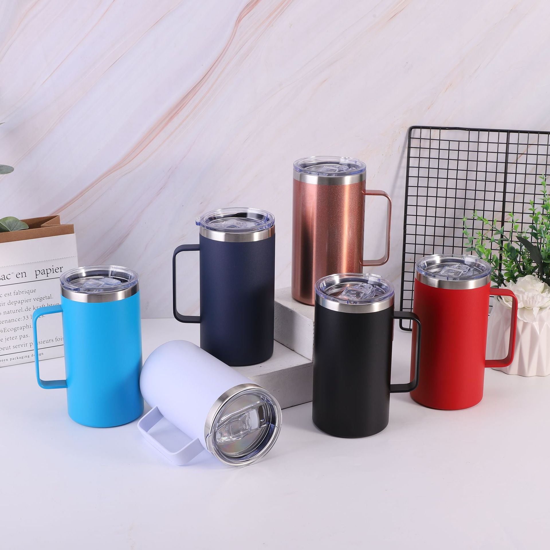 24oz Metal Mugs with the Handle Brief Stainless Steel Beer Mug Insulated Tumbler Vacuum Flask with Multiple Lids