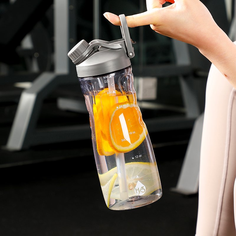 1L clear plastic tritan water bottle with plastic lid and straw