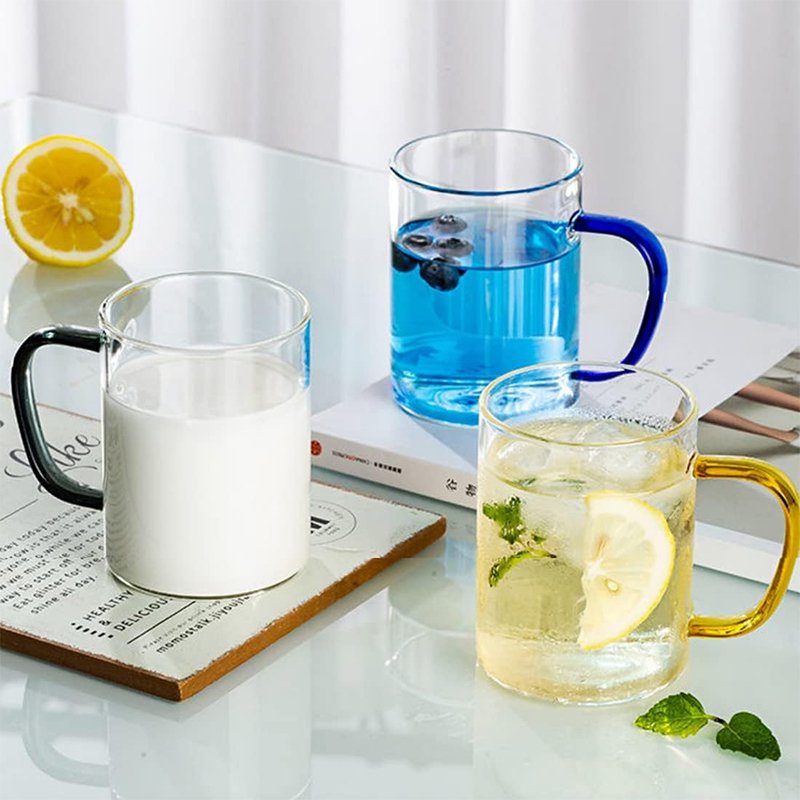 Wholesale 300ml 10oz Glass Coffee Mugs with Color Handle High Borosilicate Glass Tea Cup for Juice Beer Beverage