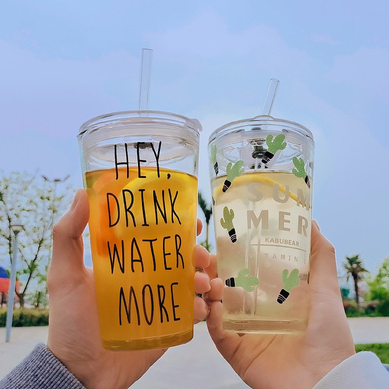 Wholesale 500ml Clear Thicken Doodle Water Bottle Glass Juice Milk Cartoon Sealed Glass Mug with Straw