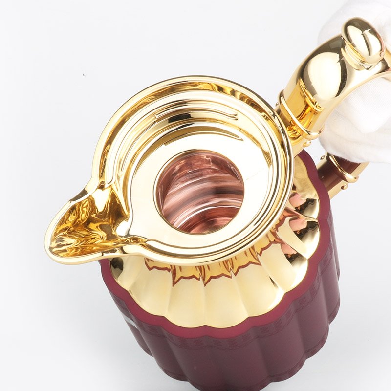 Turkish Style New Model Plastic BPA FREE Wine red gold 0.7 liter Glass Liner vacuum flasks & thermoses