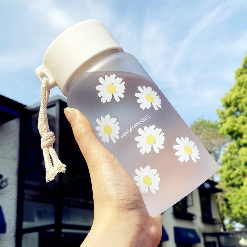 Wholesale Hot Design Summer BPA Free Outdoor Travel Portable Plastic Water Bottle With Lids