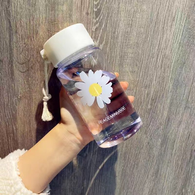 Wholesale Hot Design Summer BPA Free Outdoor Travel Portable Plastic Water Bottle With Lids
