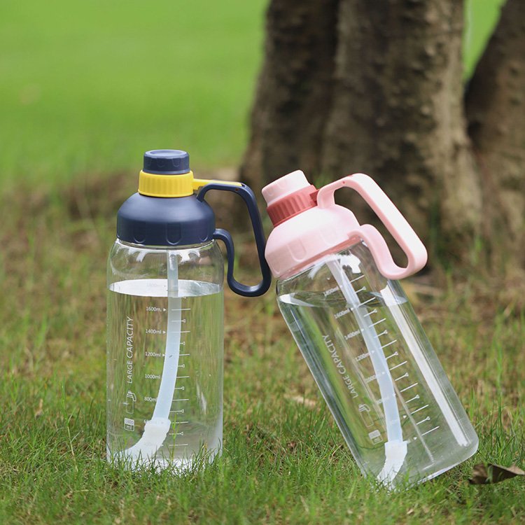 Outdoor sports water bottle 1800ml large capacity portable plastic water bottle