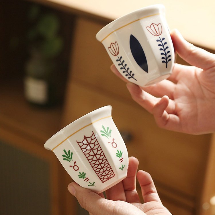 Elegant Print Espresso Handshake Ceramic Mugs Wholesale Unique Handmade Arabic Cups Ceramic Mug for Gift