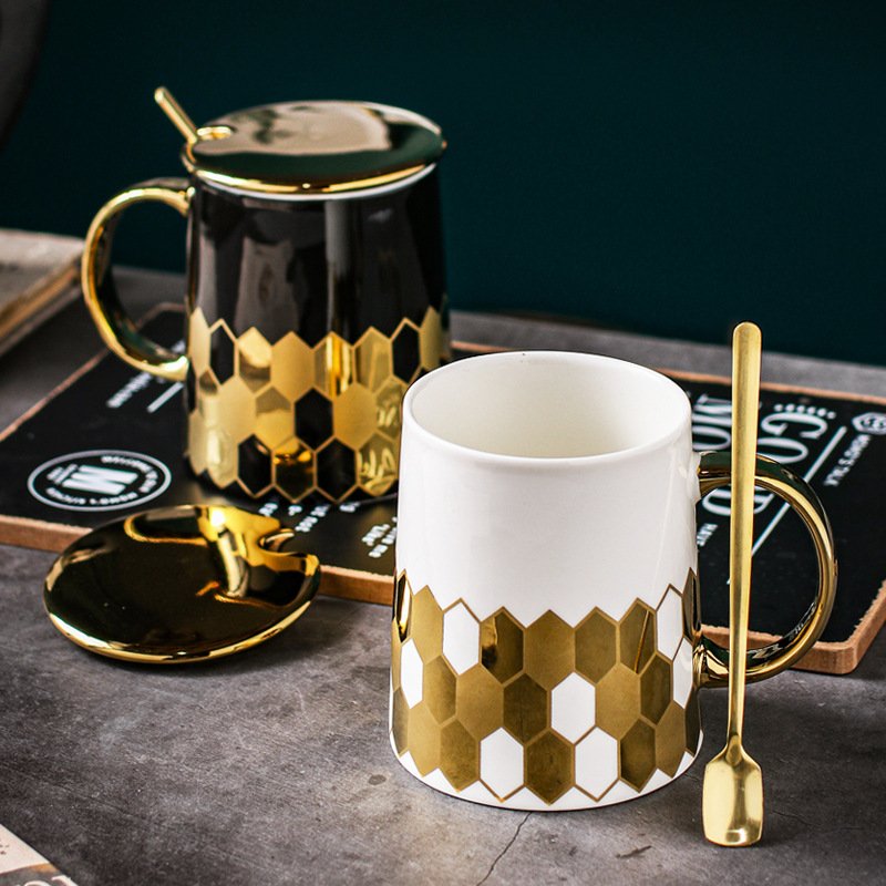 Luxury white golden honeycomb design ceramic mug with lid spoon flower tea milk coffee cup for gift household office