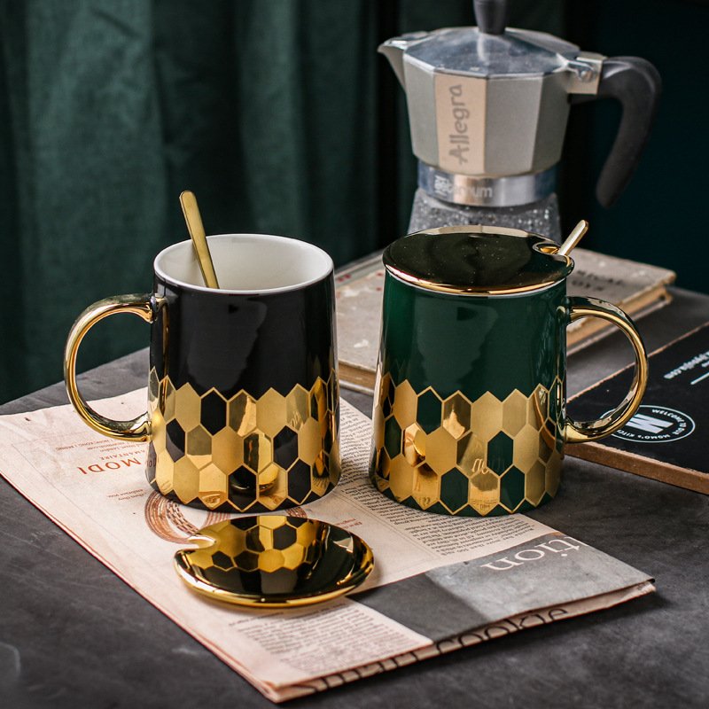 Luxury white golden honeycomb design ceramic mug with lid spoon flower tea milk coffee cup for gift household office