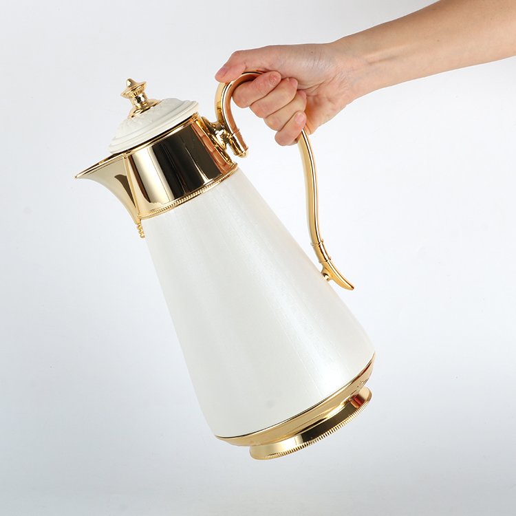 New Coming Y2024 Arabic whole body embossed 700mL White gold Metal Body Glass Vacuum Flask Tea & Coffee set