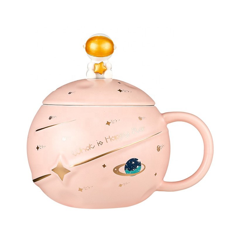 Customized Cartoon astronaut Planet ceramic mug Creative relief astronaut mug 3D personality with lid scoop student gift mug