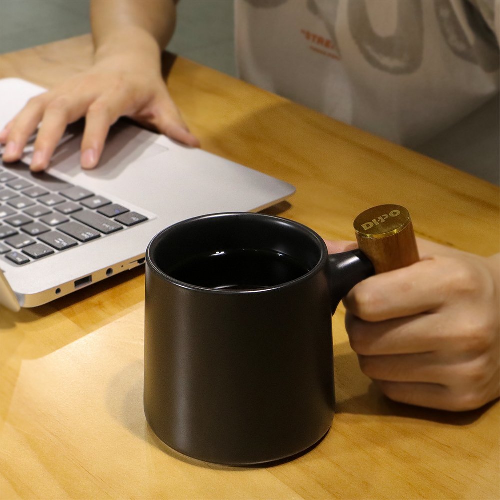 DHPO Premium Sustainable Ceramic Travel Coffee Mug Set Matte Black Luxury Gift Cup With Unique Wooden Handle