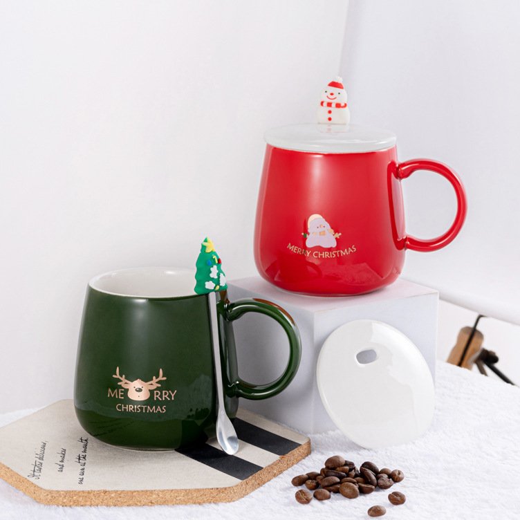 Wholesale Large Capacity Water Cup Christmas Home Office Holiday Gift Ceramic Cartoon Mug Winter Snow Lid Coffee Cup Mugs
