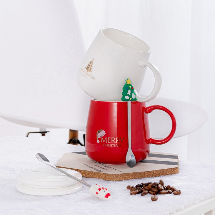 Wholesale Large Capacity Water Cup Christmas Home Office Holiday Gift Ceramic Cartoon Mug Winter Snow Lid Coffee Cup Mugs