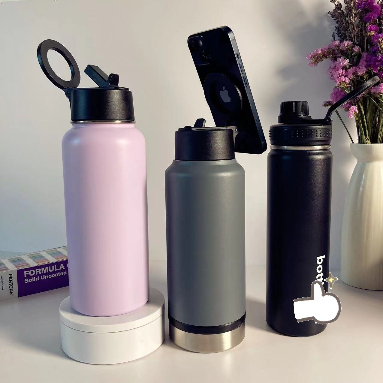 2024 Sport Water Bottle with Magnetic Phone Holder 25oz 32oz Bottle Insulated Water Flask Sport Water Bottle with Magnetic Lid
