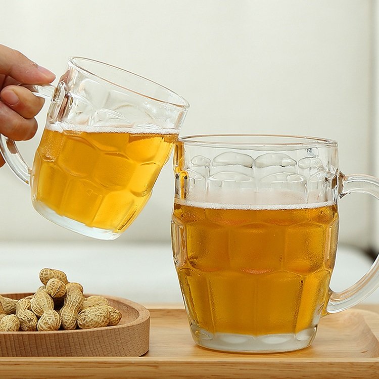 Factory Wholesale Custom Clear Soccer Party Beer Tasting Glasses Beer Glass Sublimation Pineapple Glass Beer Mug With Handle