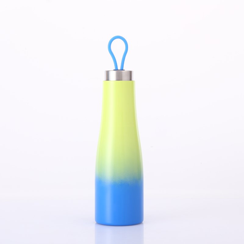 Minimalist Sport Gym 560ML Double Wall Stainless Steel Sport Water Bottle Insulated Thermos Flask with Silicone Handle