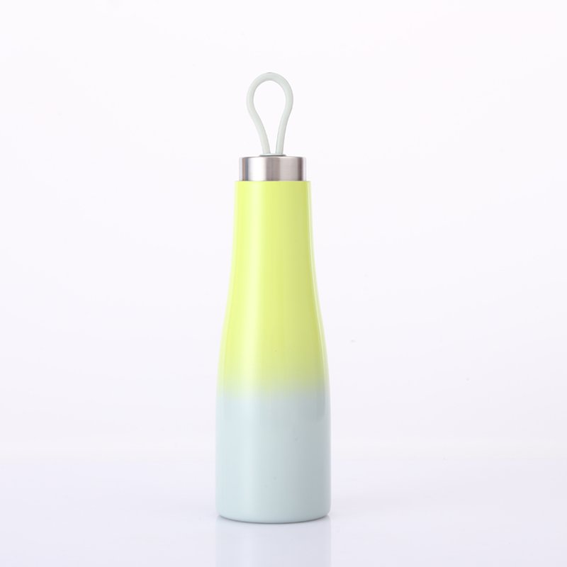 Minimalist Sport Gym 560ML Double Wall Stainless Steel Sport Water Bottle Insulated Thermos Flask with Silicone Handle