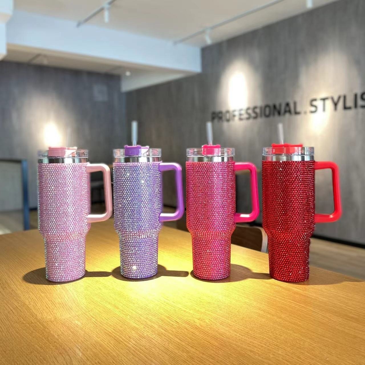 New product ideas 2023 Gifts 40oz Rhinestone Bling Tumbler stainless steel tumbler with handle 40 OZ bling tumbler Cup