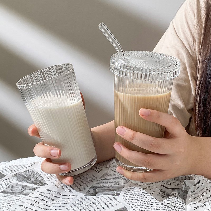 Wholesale Custom Ribbed Glass Tea Cups Coffee Cup Tumblers Custom Travel Coffee Mug With Glass Lid And Straw