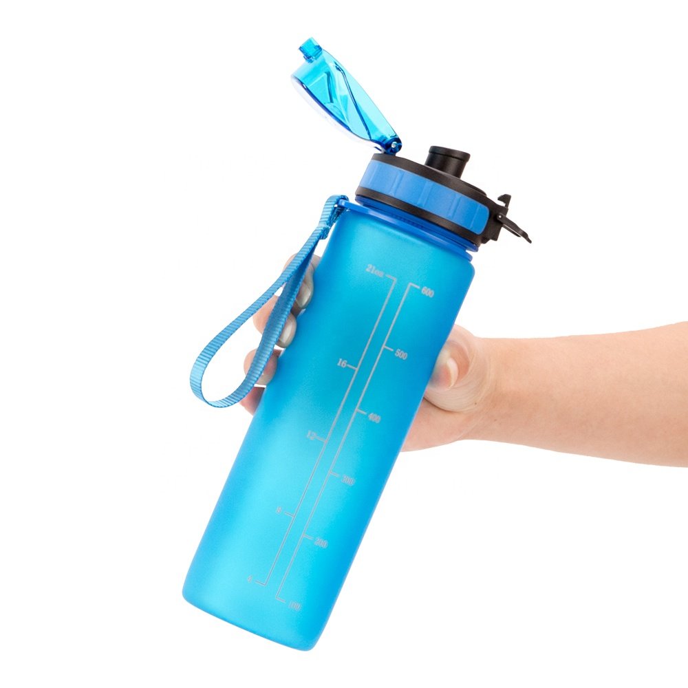 customized product bpa free plastic sports 500ml wide mouth water bottle with filter Gym Bottle with Fruit Infuser Strainer