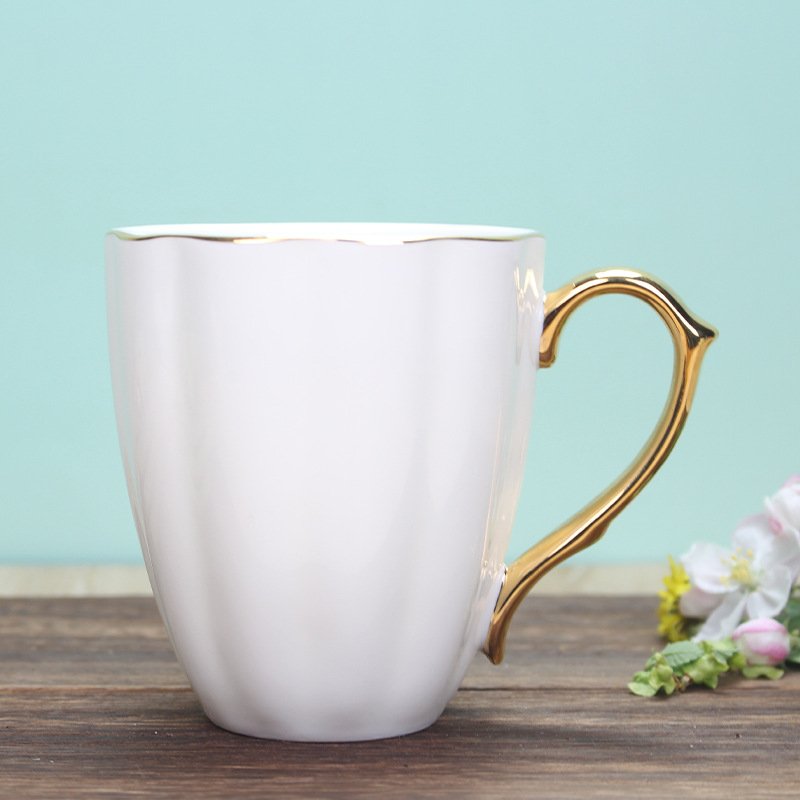 Creative Pumpkin Bone Ceramic Coffee Mug with Gold Rim from China Unique Design for Coffee Lovers