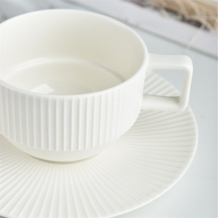 High Quality 12oz Ceramic Coffee Cup Eco-Friendly Cappuccino Mug with Handgrip Personal Design for Everyday Use or Gift
