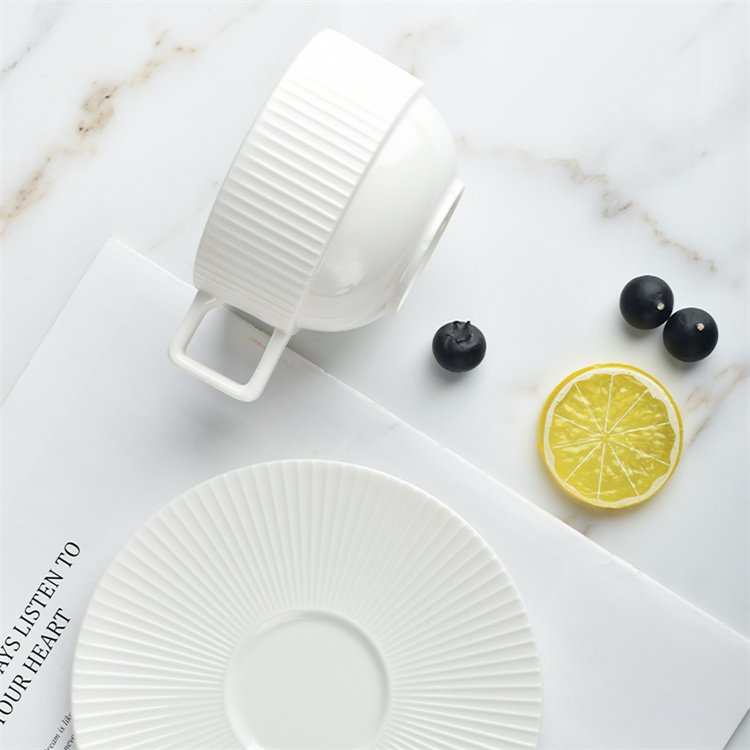 High Quality 12oz Ceramic Coffee Cup Eco-Friendly Cappuccino Mug with Handgrip Personal Design for Everyday Use or Gift