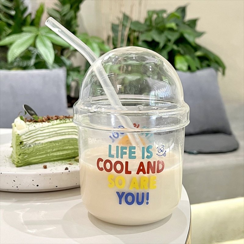 New Design Korean Dustproof Simple Drinking Glass Cup Reusable Borosilicate Juice Coffee Glass Cup With Glass Lid And Straw