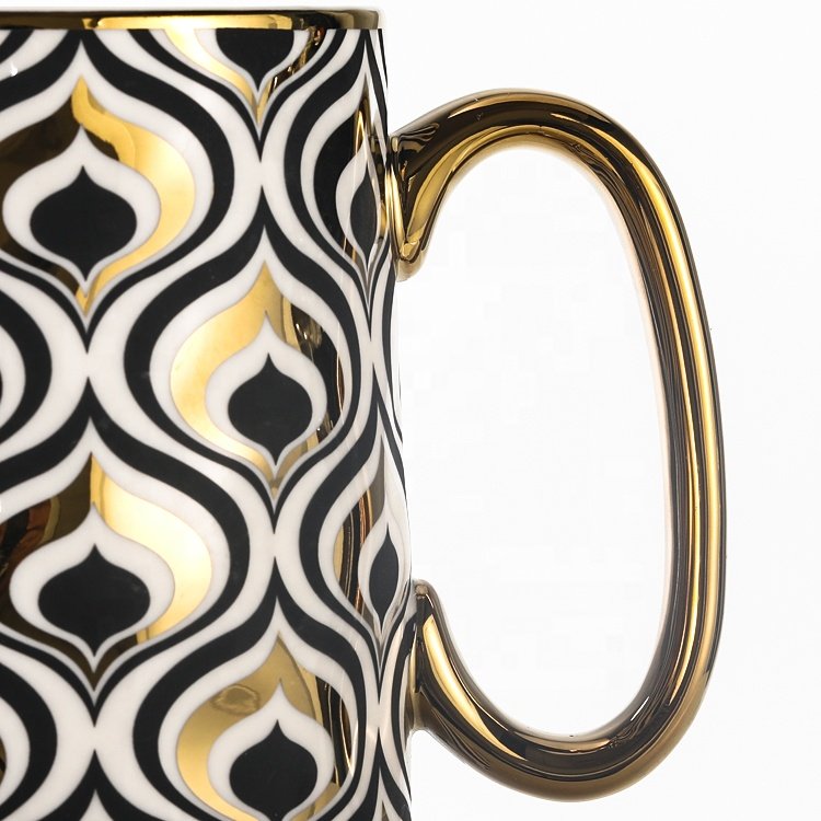 Tivray Hot Sell Creative Spades Pattern Coffee Mug Black Color Luxury Golden Handle Water Cup Ceramic Coffee Milk Mugs
