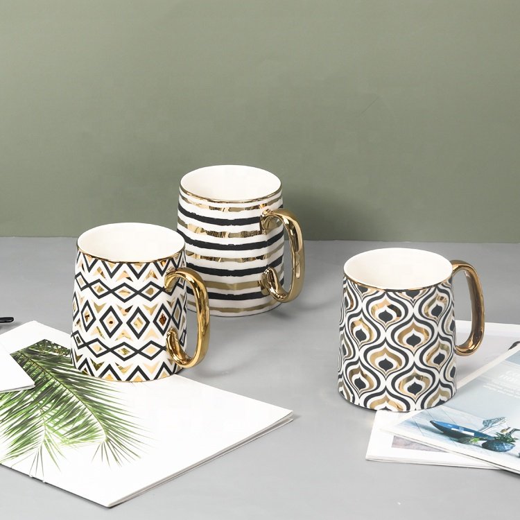 Tivray Hot Sell Creative Spades Pattern Coffee Mug Black Color Luxury Golden Handle Water Cup Ceramic Coffee Milk Mugs