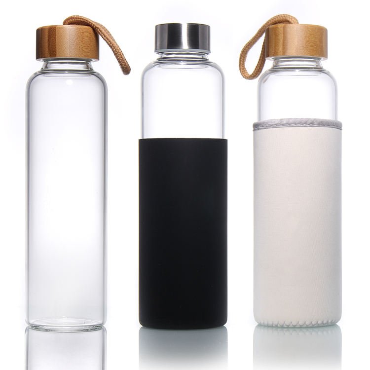 Wholesale 550ml eco-friendly bamboo lid silicone sleeve durable borosilicate glass water bottle