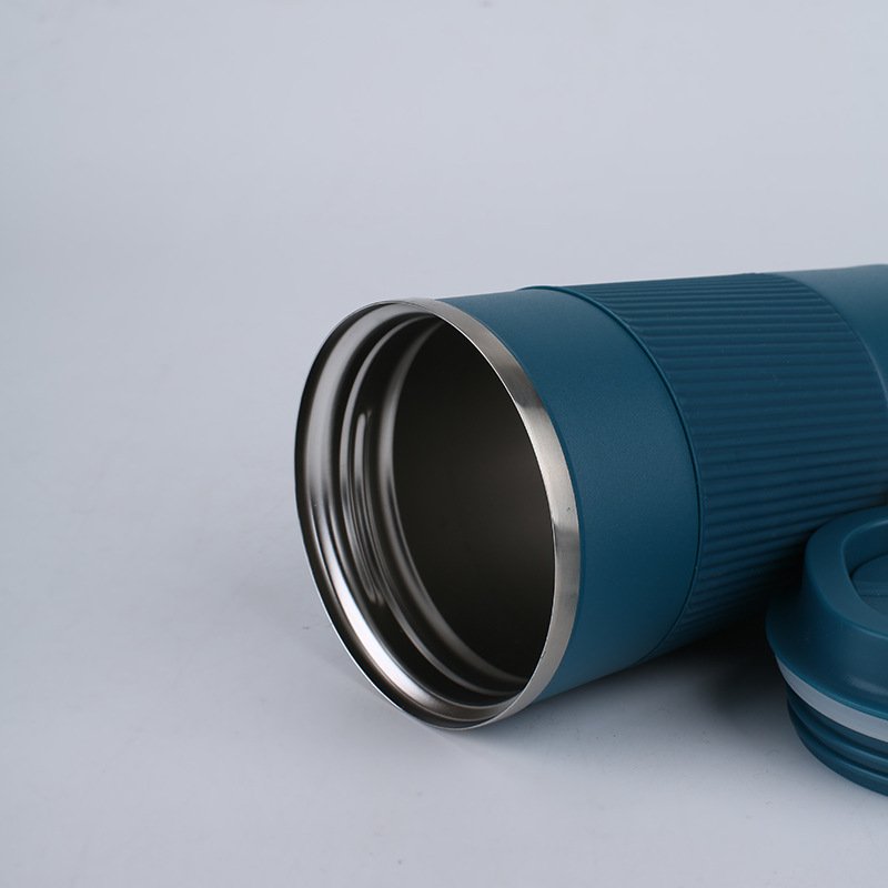 Classic business vacuum coffee cup 510ml 304 stainless steel vacuum travel water bottle with non slip cup sleeve