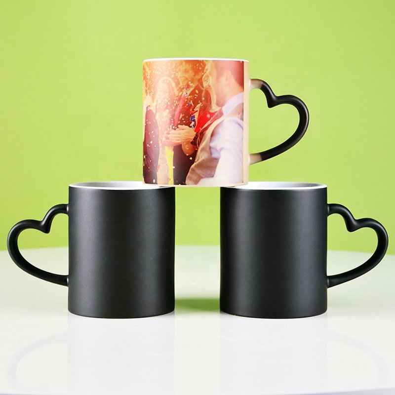 Wholesale Custom 11oz ceramic sublimation blanks coffee mugs with heart handle color changing cups magic mug with logo