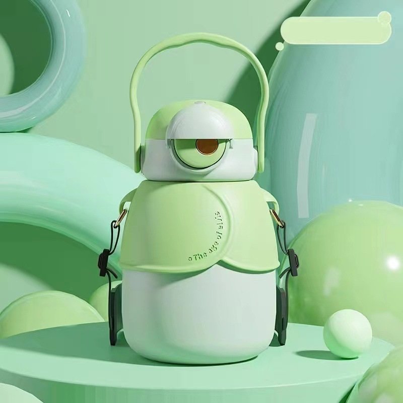 Large Capacity Portable Vacuum Flask Kid Cartoon Winter Essential Bouncing Water Bottle Straw Children Student Gift Cup