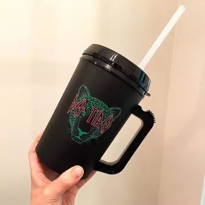 Custom Logo Double Wall Pp Plastic 34oz Solid Color Trucker Mug With Handle Insulated Trendy Large Capacity Drink Mega Tumbler