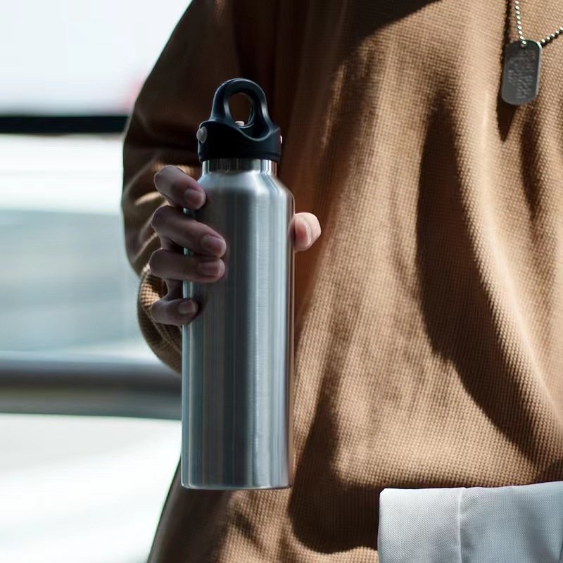 2024 Hot Sale RevoMax Double Wall Stainless Steel Insulated Sport Water Bottle With No Screw Lid