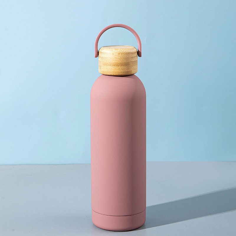 ready to ship 500 ml soft touch rubber coating sport water bottle stainless steel insulated vacuum flask with bamboo wooden cap