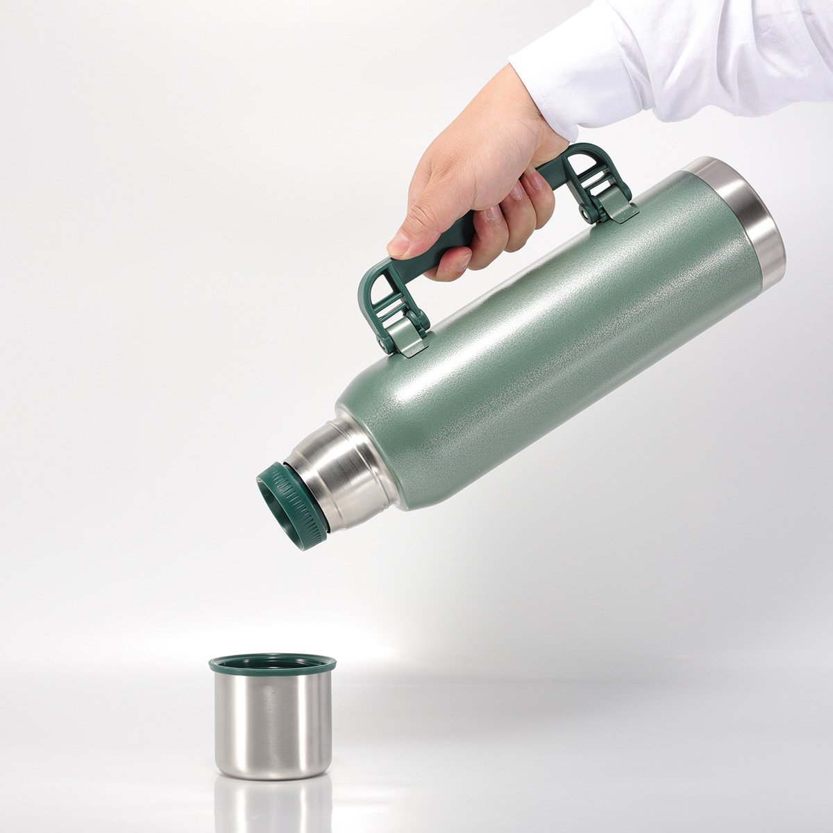 Customized Logo Wholesale Double Wall Stainless Steel Beer Mug Tankard Vacuum Flask With Handle