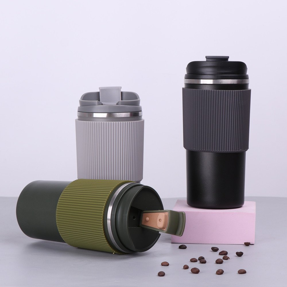 hot sell dwells sweden leakproof travel coffee mug with silicone holder sleeve 450ML thermal insulation tumbler car mug double