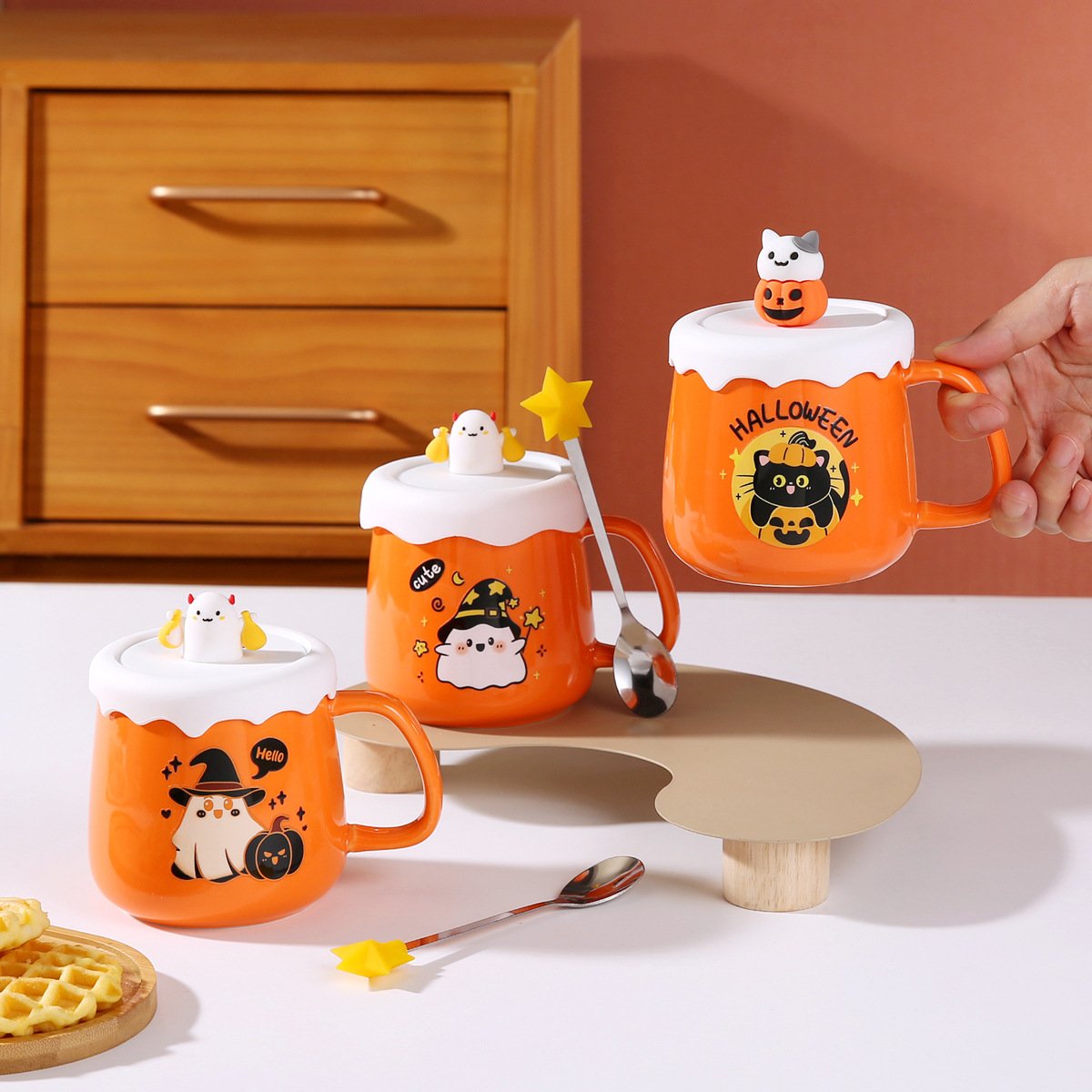 2025 Hot-selling New Funny Ghost Halloween Pumpkin Head Ceramic Mug with Lid Spoon Gift Coffee Cup Set Cartoon Cute Elf Demon