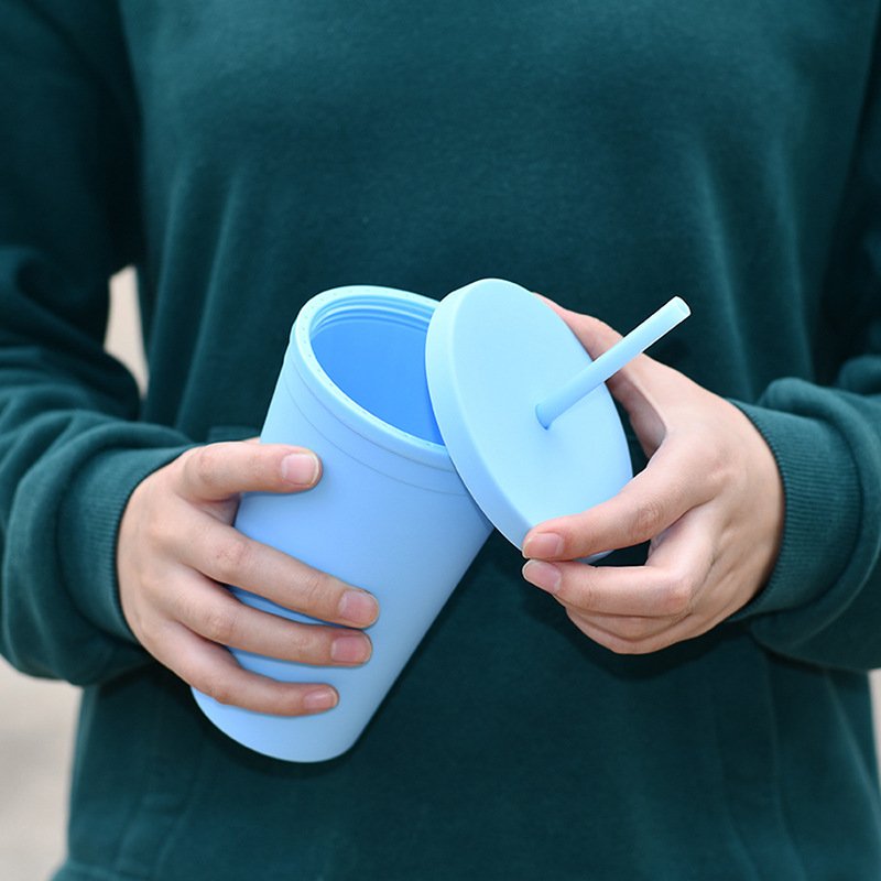 2023 Hot Seller 16OZ customized Double wall reusable Matte Plastic Coffee frosted Bulk tumblers Cup with lids and straws