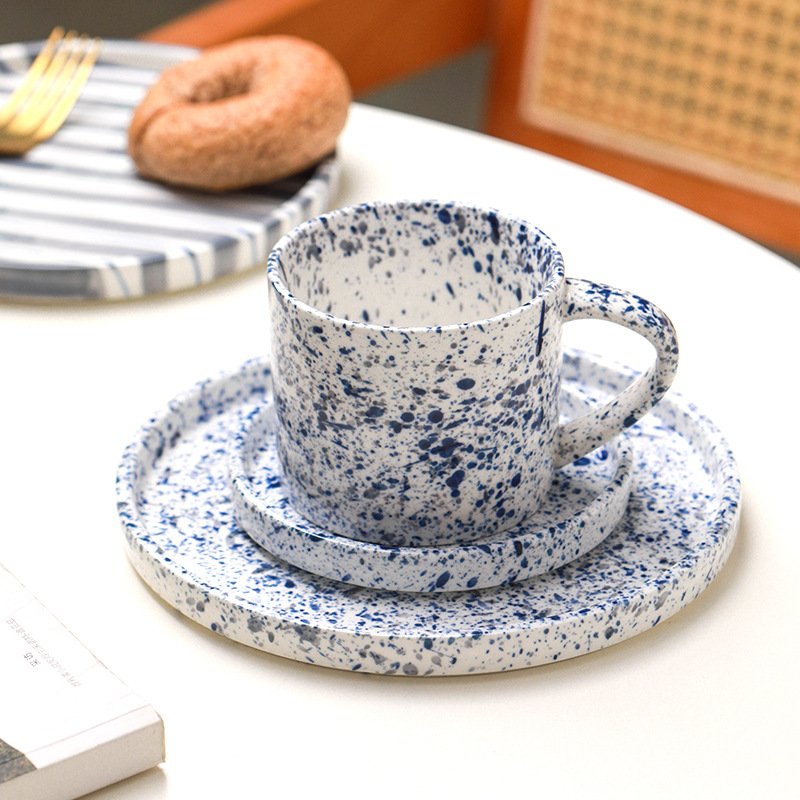 Wholesale ins korea retro hand painted strip ceramic coffee mug with saucer creative dessert salad plate