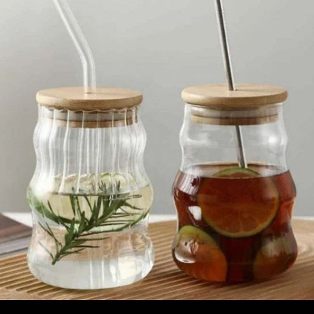 Wholesale Large Capacity Glass Water Cup with Lids and Straws Wave Shape Ribbed Striped Mug for Drinking