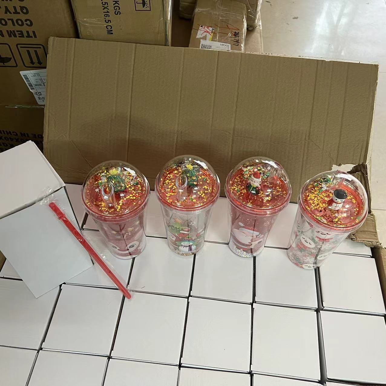 New Christmas santa tree gifts drinking juice cup 500ml double wall bpa free plastic glitter tumblers with straw