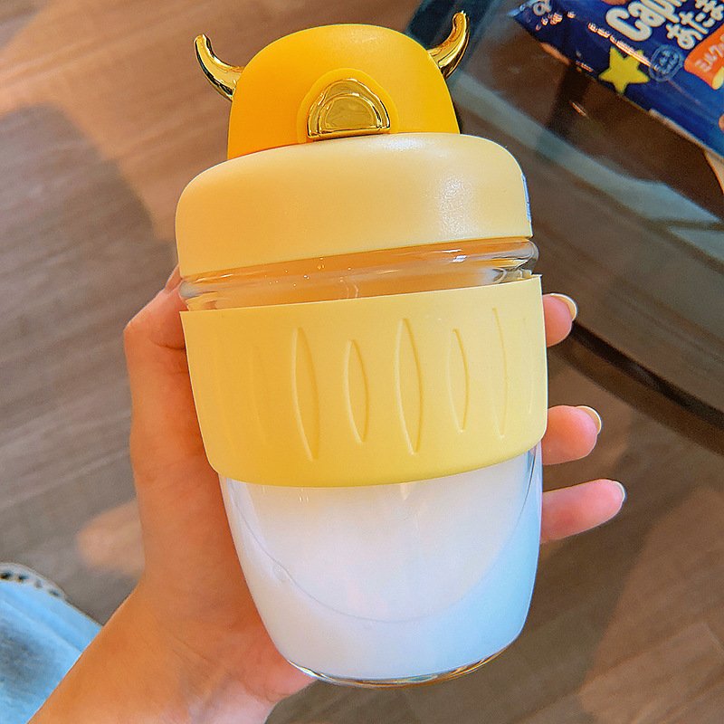 Portable Cute Girls Cartoon Silicone Sleeve Water Bottle Unique Kids Glass With Straw Customized Tumbler Mug