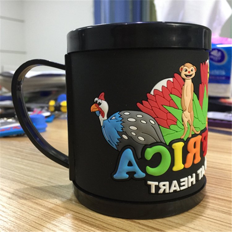 Wholesale kids gift custom funny plastic cup personalized silicone 3d cover cartoon mug with logo
