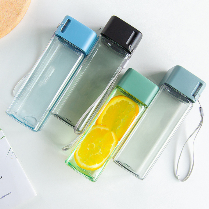 custom logo high quality drink bottle frosted mist plastic juice bottle square sport water bottle with portable rope