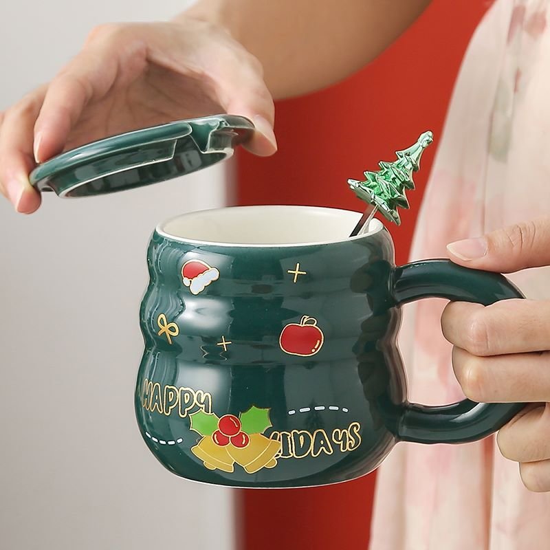Wholesale Christmas 450ml Glaze Ceramic Office Home Drinkware Coffee Tea Handgrip Handle Spoon Cups Mugs