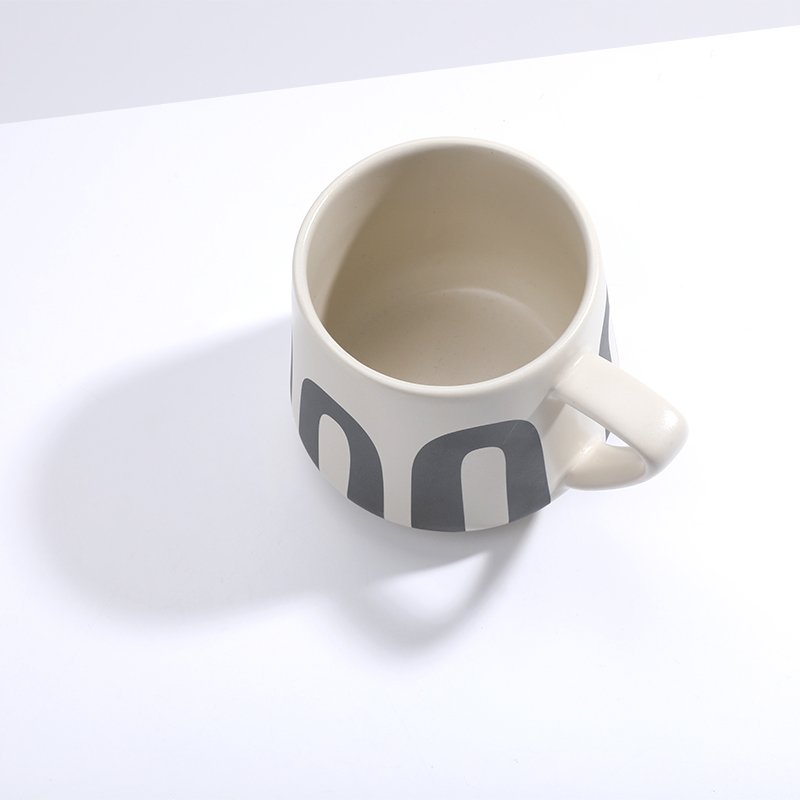 2023 New Wholesales Custom Korean New Bone China Flower Office Matte Glaz Pasted With Matte Paper Ceramic Mugs