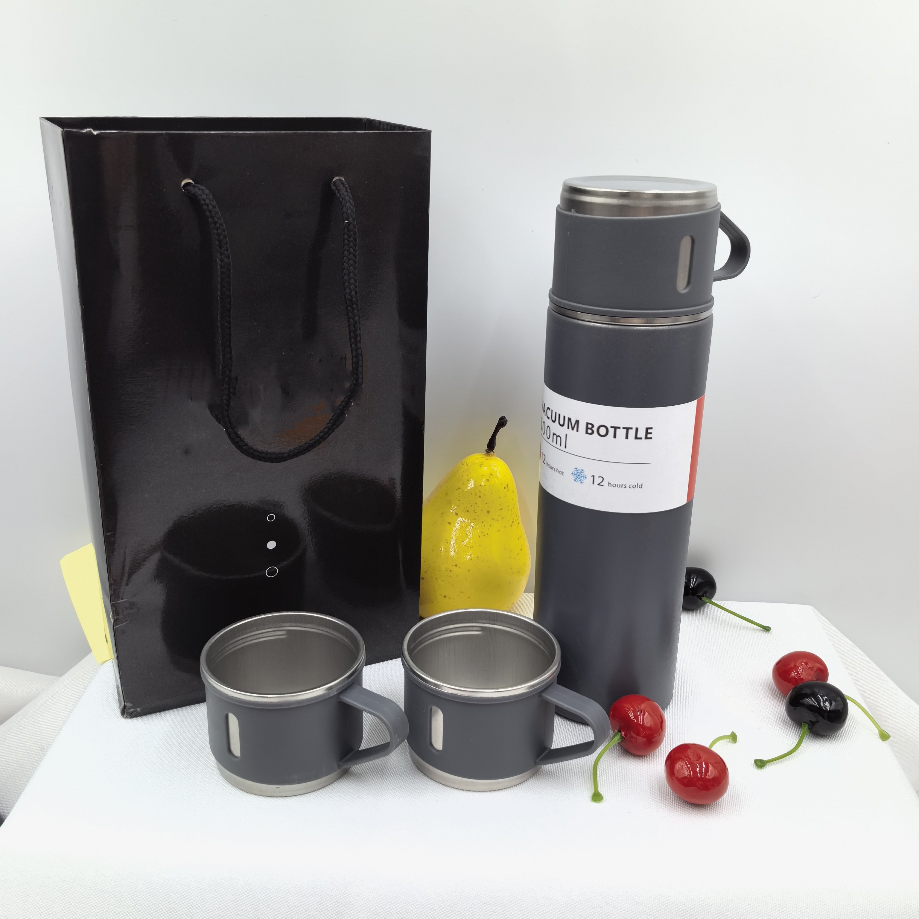 Promotional Stainless Steel Travel Water Bottle Set Vacuum Flask 2 Cups & Mug Warmers for Men Women Thermal Mug Carafe Gift Set