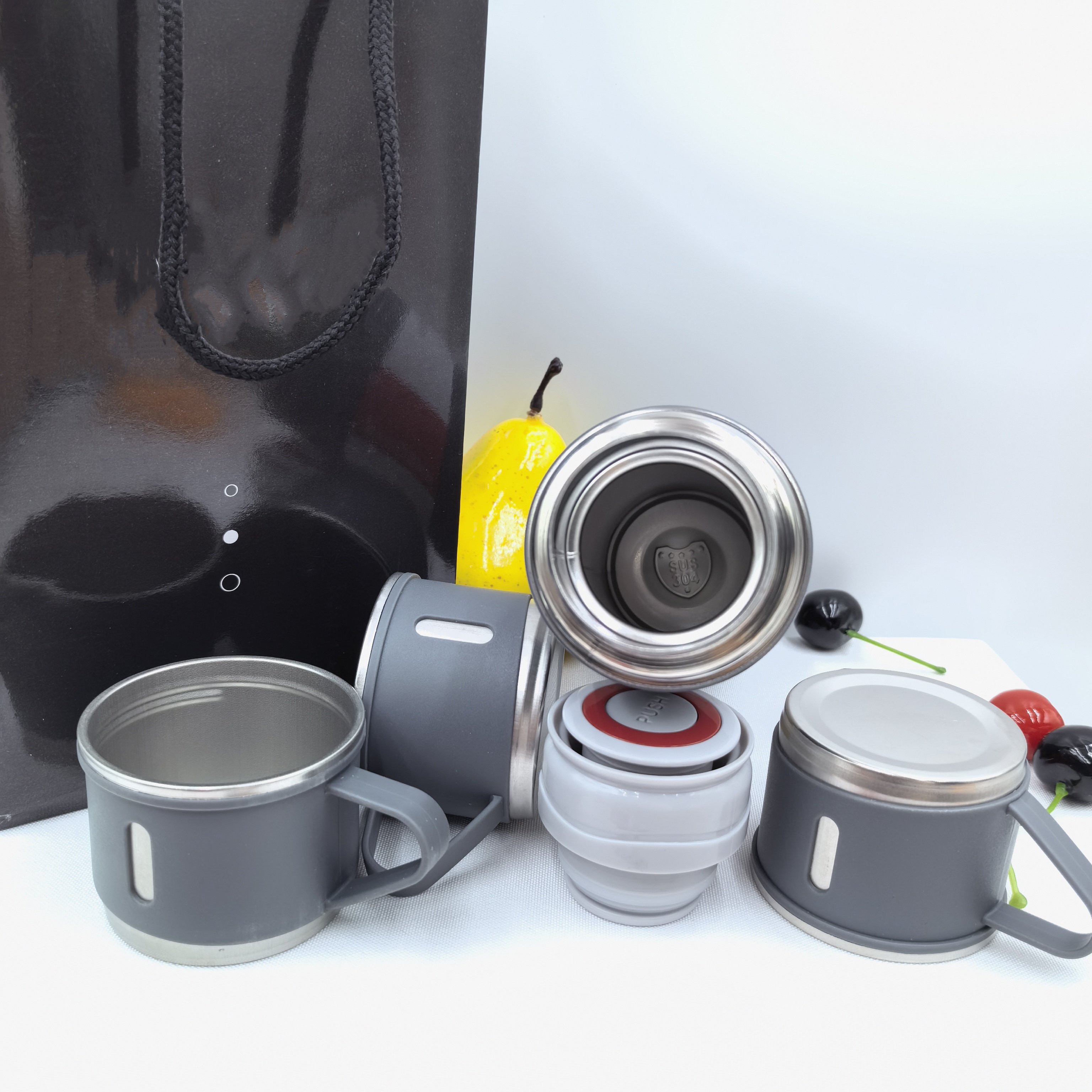 Promotional Stainless Steel Travel Water Bottle Set Vacuum Flask 2 Cups & Mug Warmers for Men Women Thermal Mug Carafe Gift Set